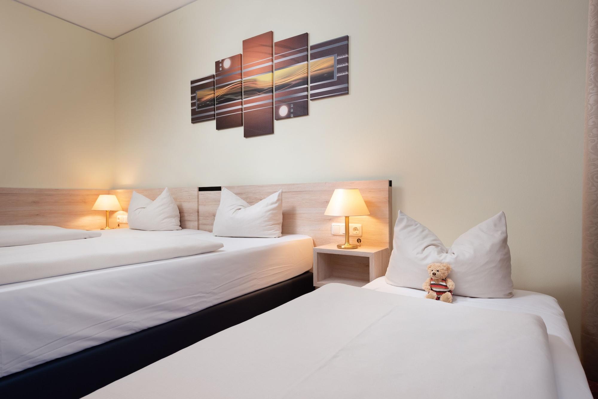Novina Suedwestpark 4* Nuremberg