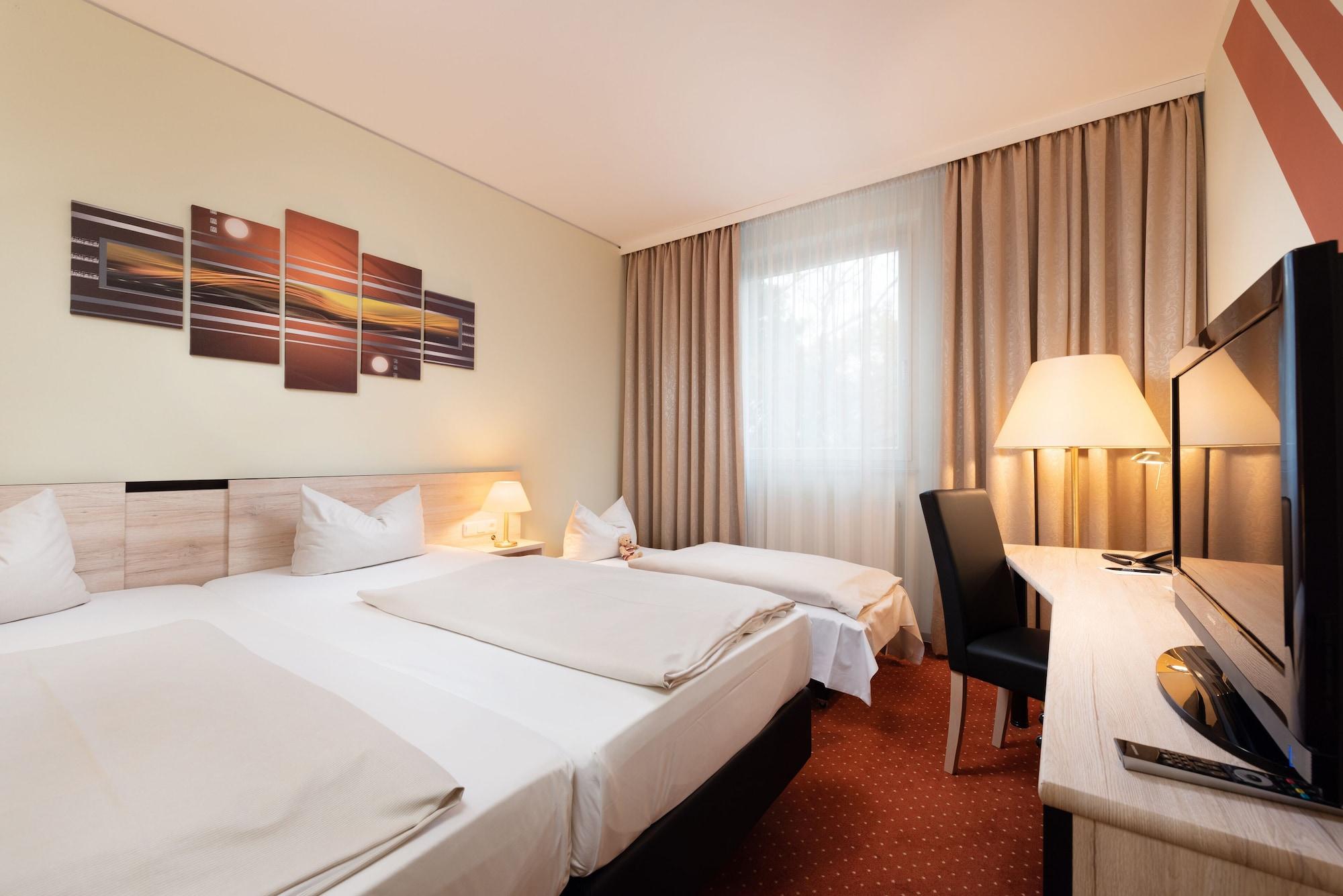 Hotel Novina Suedwestpark