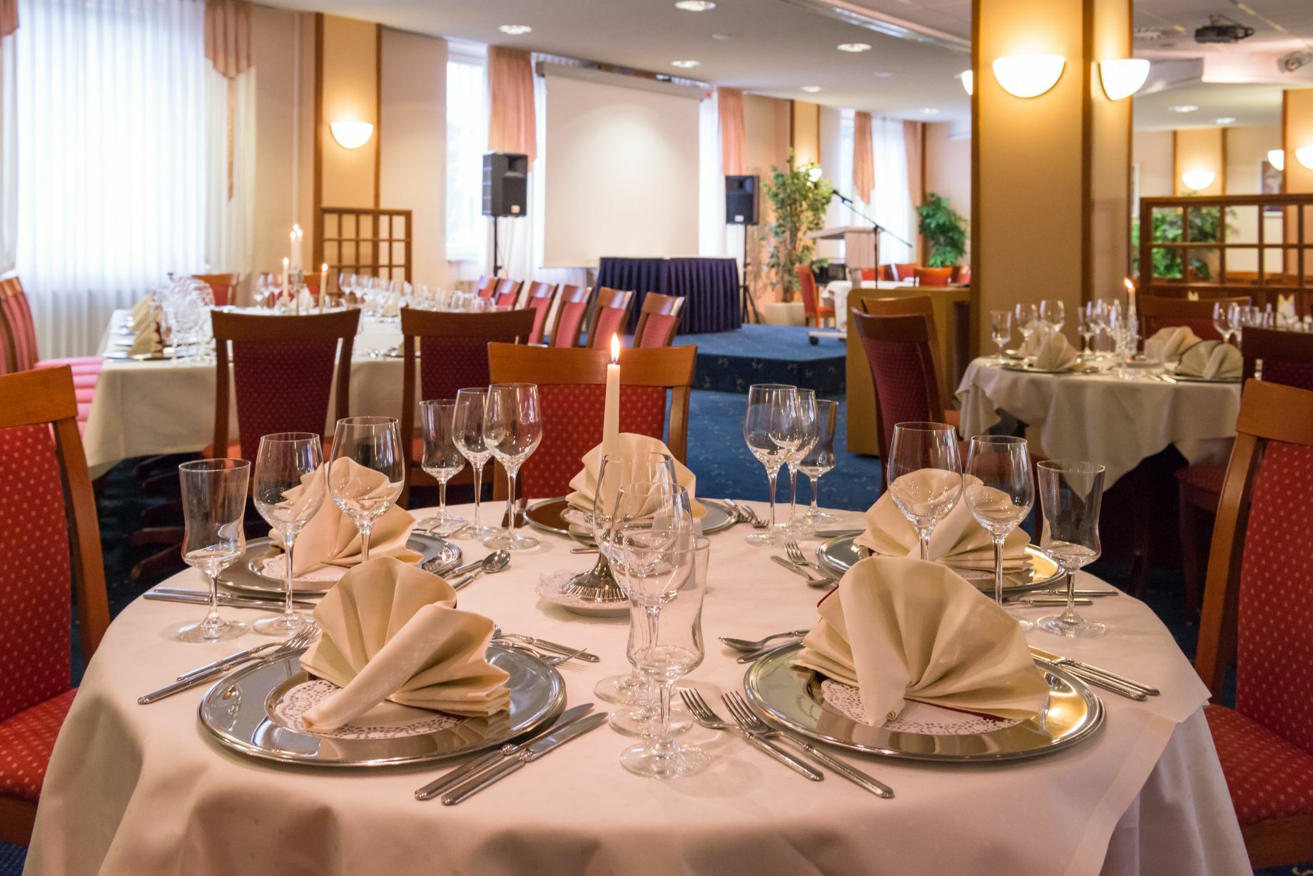 Novina Suedwestpark Hotel