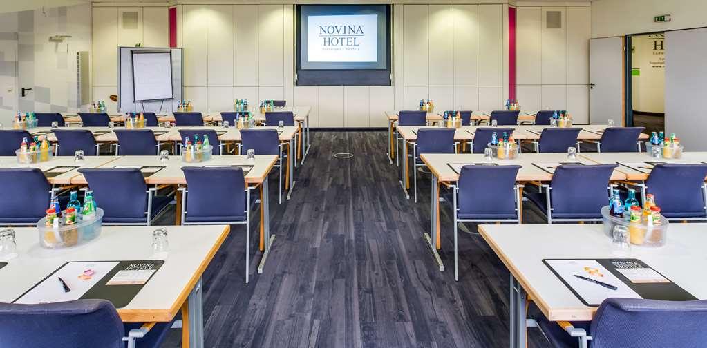 Novina Suedwestpark Hotel